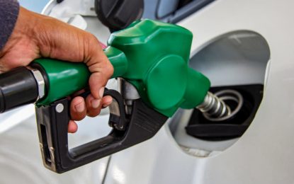 PRECIO DE LAS NAFTAS || Combustibles: Postergan hasta mediados de diciembre otro aumento