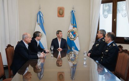 Sergio Uñac recibió al nuevo subjefe de la Policía de San Juan, el primer licenciado en Seguridad Ciudadana en ocupar ese cargo